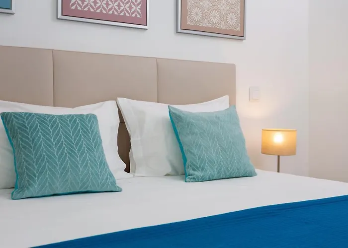 Keep Calm And Enjoy Nazaré